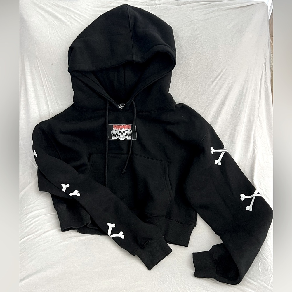 Cropped bad wood limited edition Halloween hoodie size m